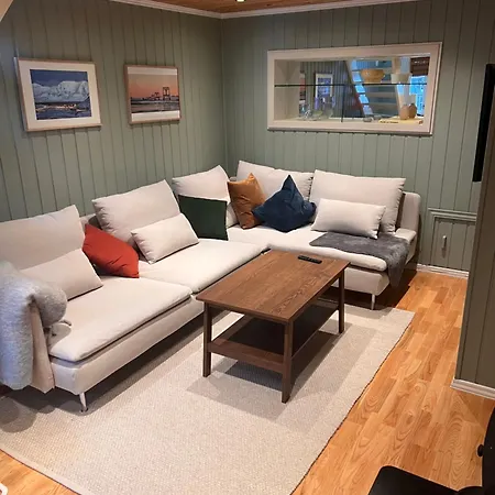 Charming Historic Your Ideal Getaway *